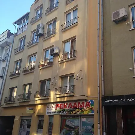 Apartamento Art Kiril And Metodi Square Burgas