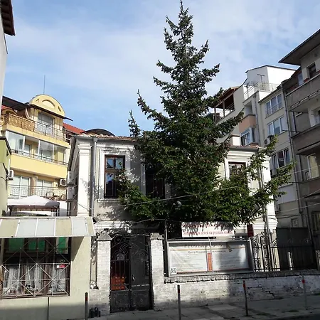 Апартамент Art Kiril And Metodi Square *