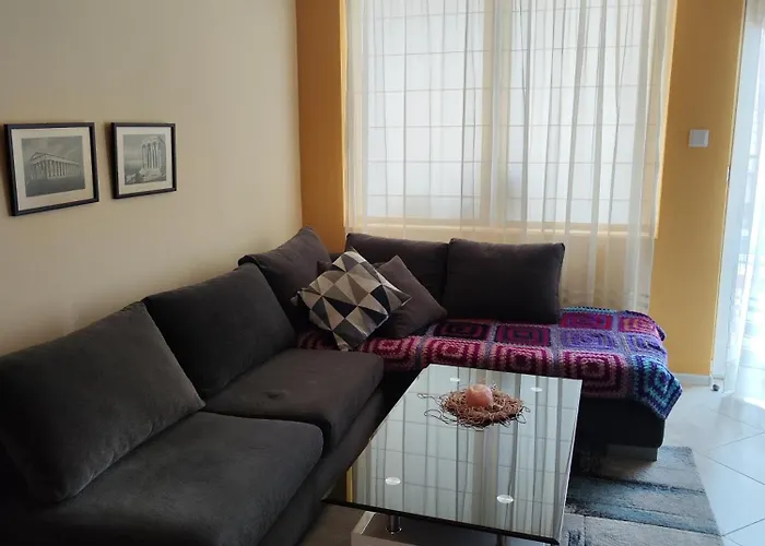 Art Kiril And Metodi Square Daire Burgaz