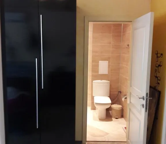 Daire Art Kiril And Metodi Square *