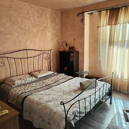Art Kiril And Metodi Square Appartement *
