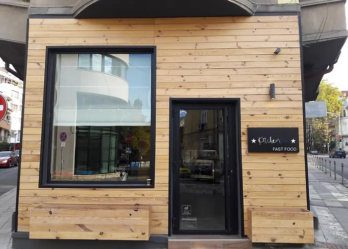 Апартамент Art Kiril And Metodi Square Бургас